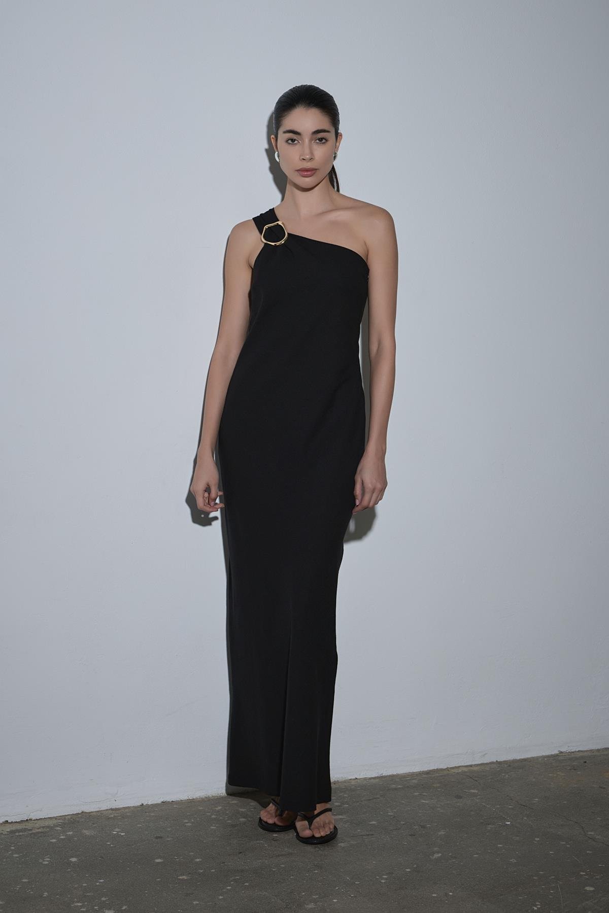 Siyah Abel Tek Omuzlu Keten Elbise