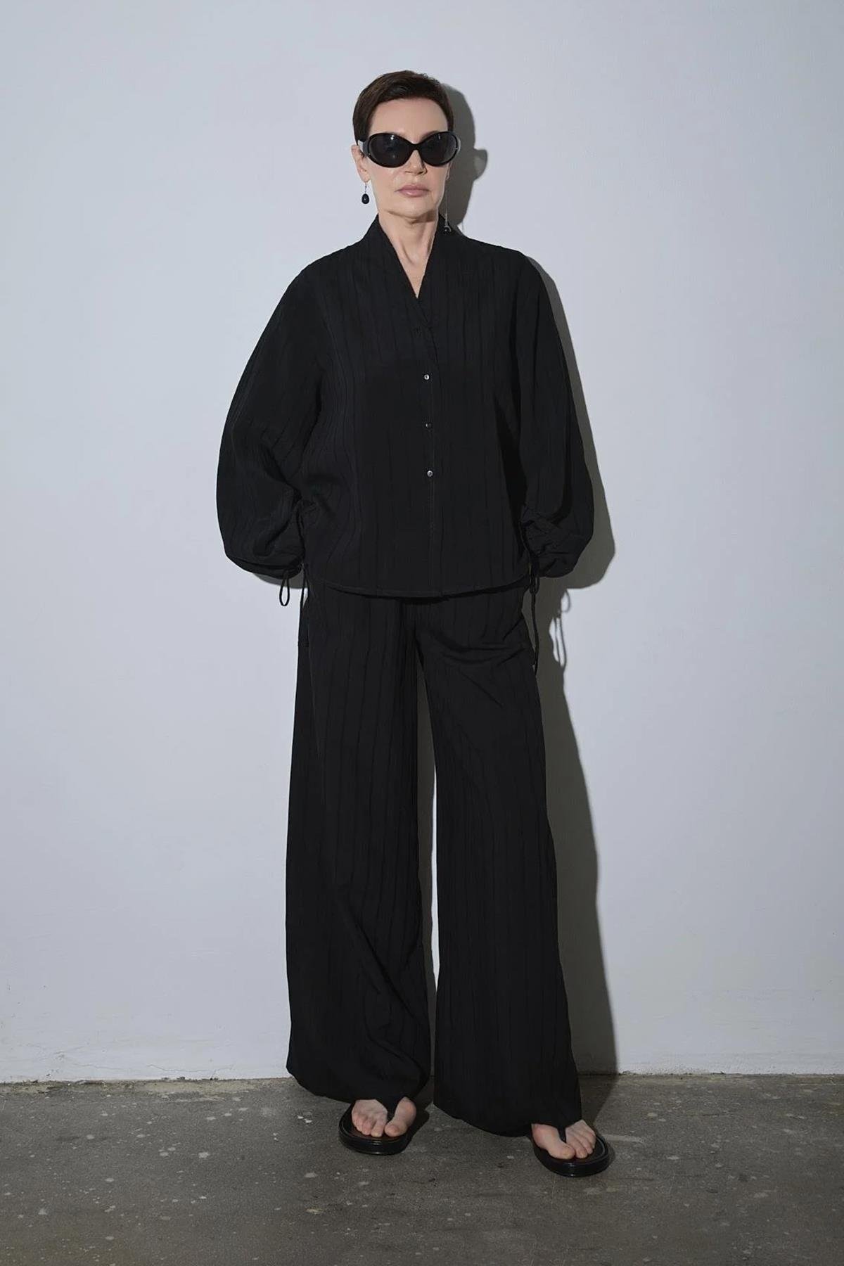 Siyah Alba V Yaka Gömlek