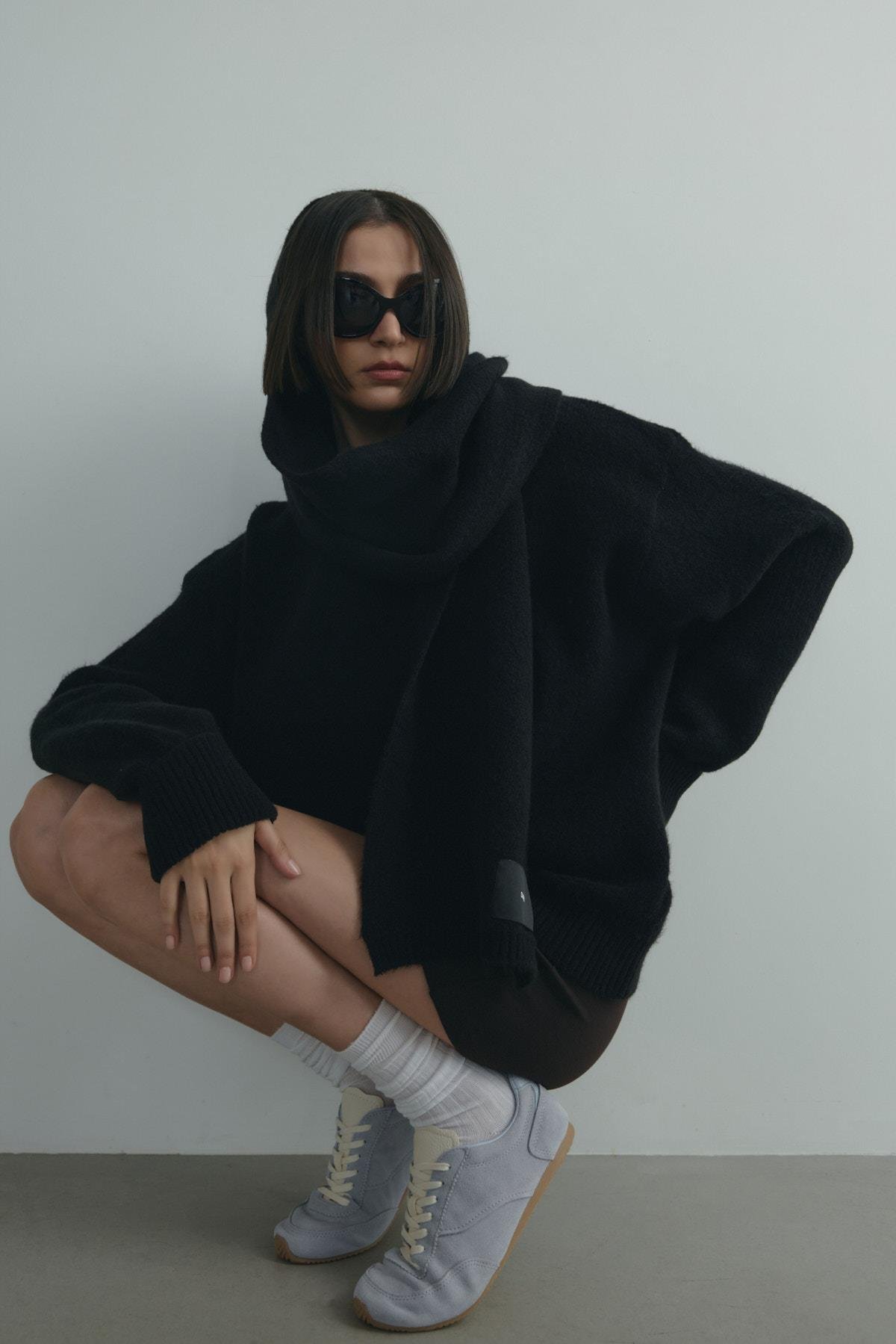 Siyah Bella Triko Atkı