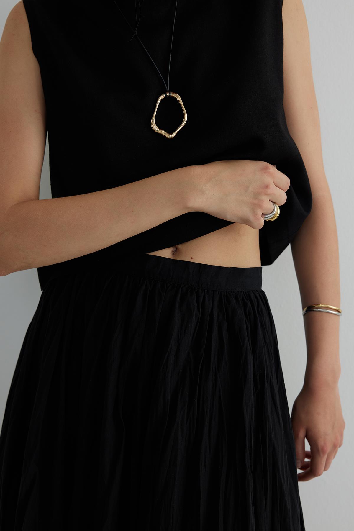 Siyah Donette Piliseli Etek