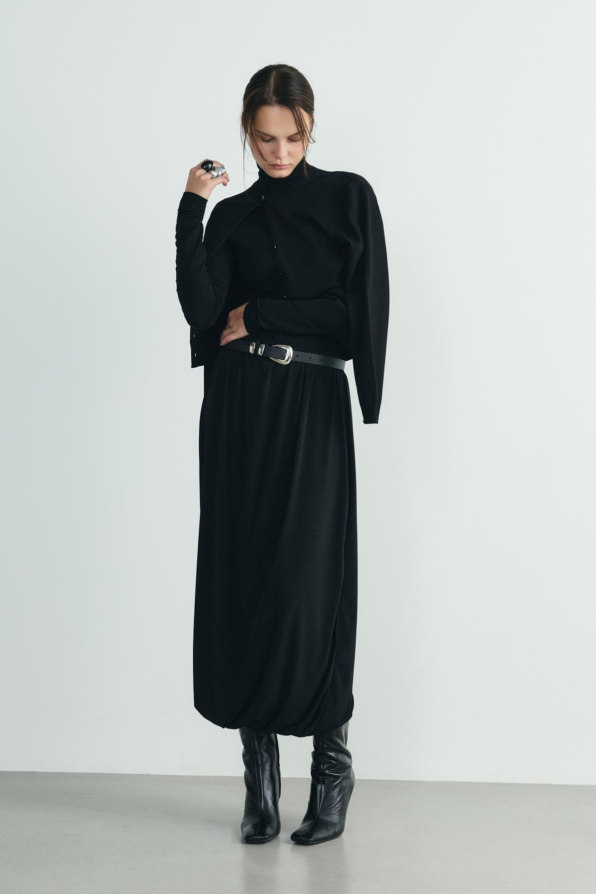 Siyah Emma Balon Midi Etek