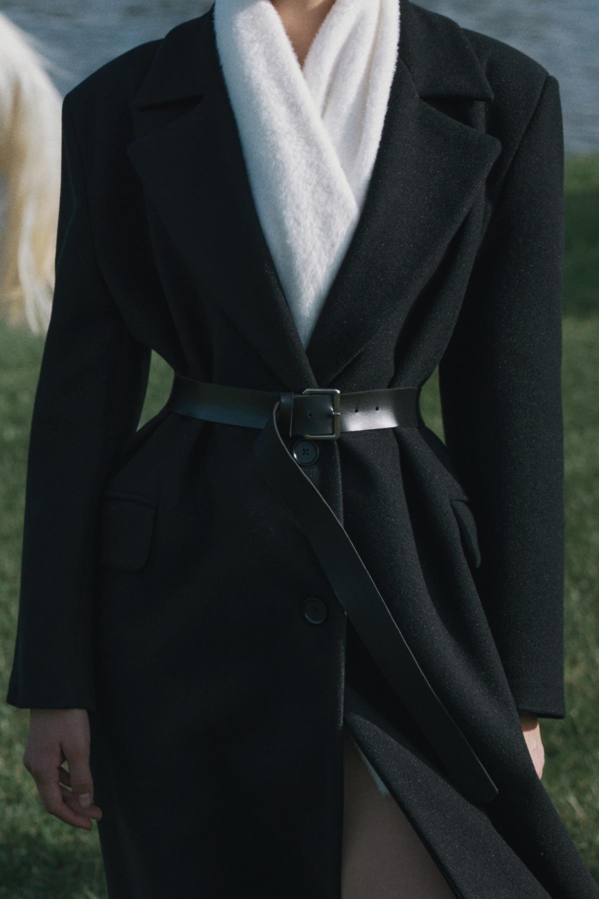 Siyah Kare Tokalı Uzun Kemer