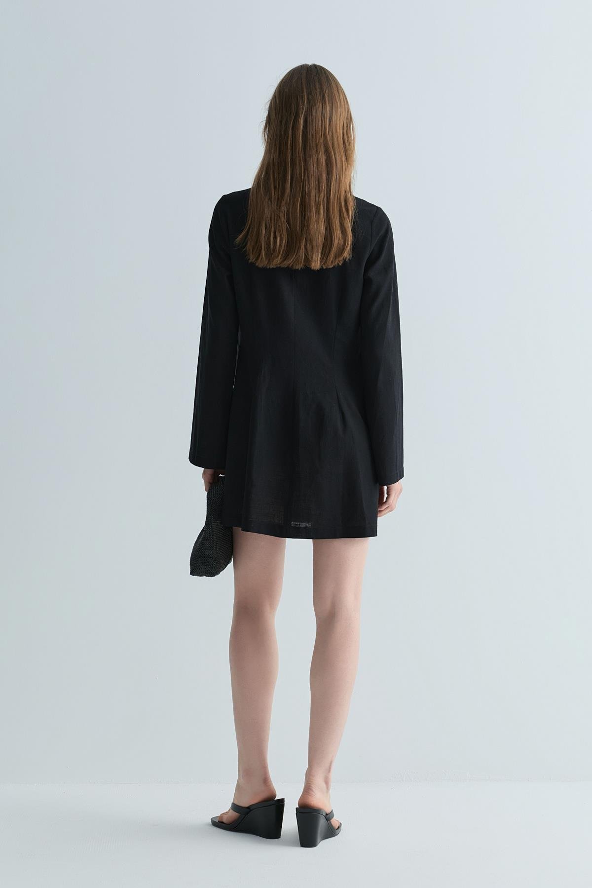 Siyah Karla Bağcıklı Keten Elbise