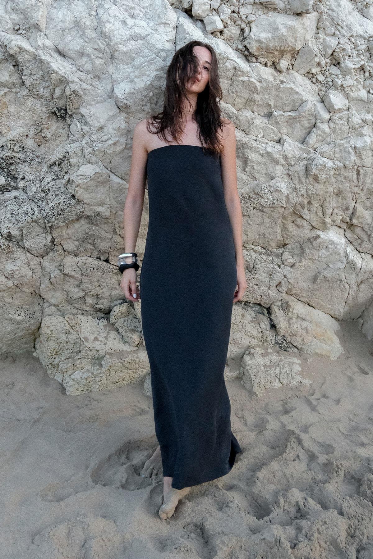 Siyah Kay Straplez Tensel Elbise