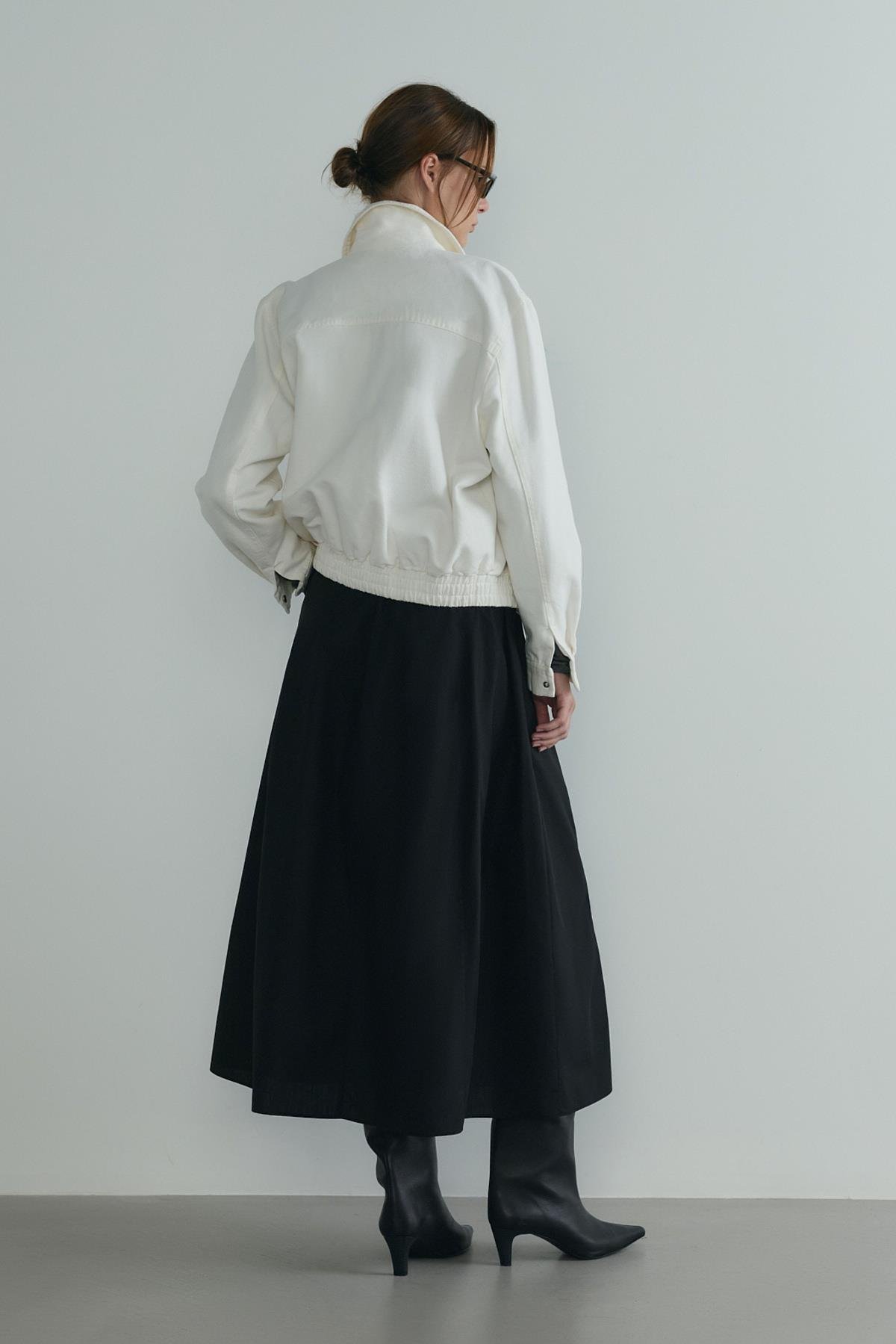 Siyah Lade Balon Etek