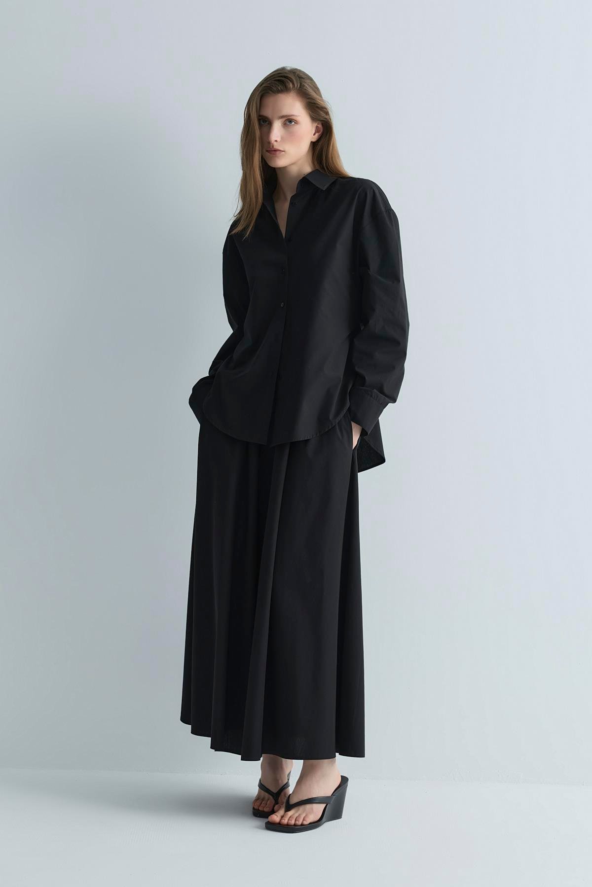 Siyah Lara Kloş Etek