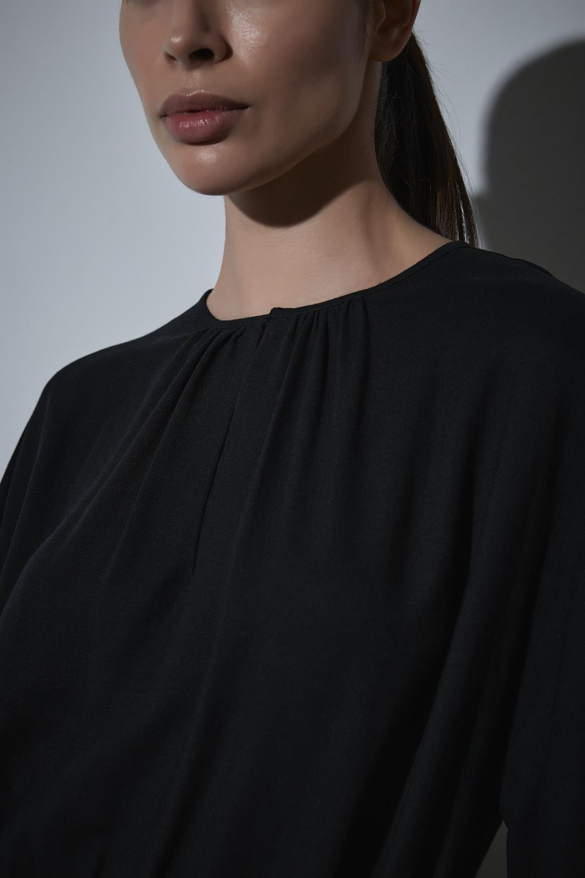 Siyah Meggie V Yaka Uzun Elbise