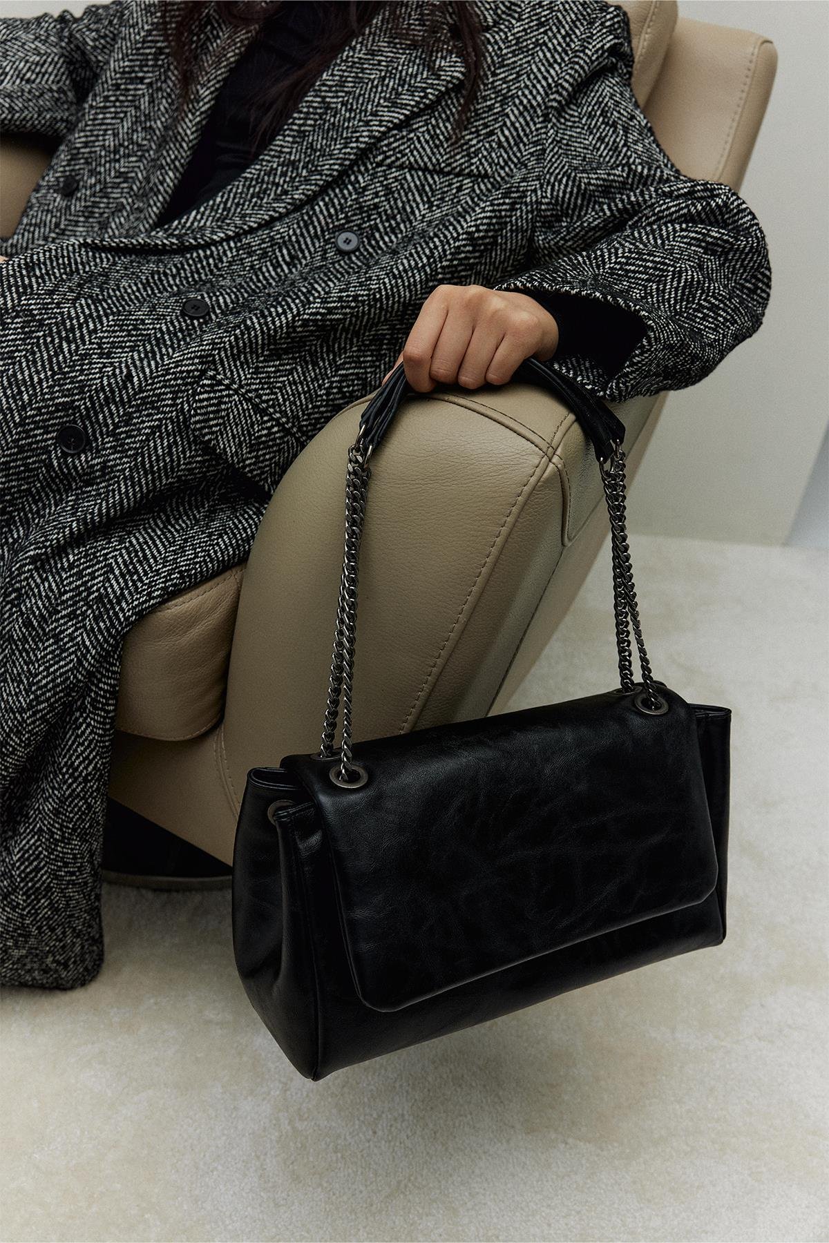 Siyah Milan Zincirli Deri Çanta