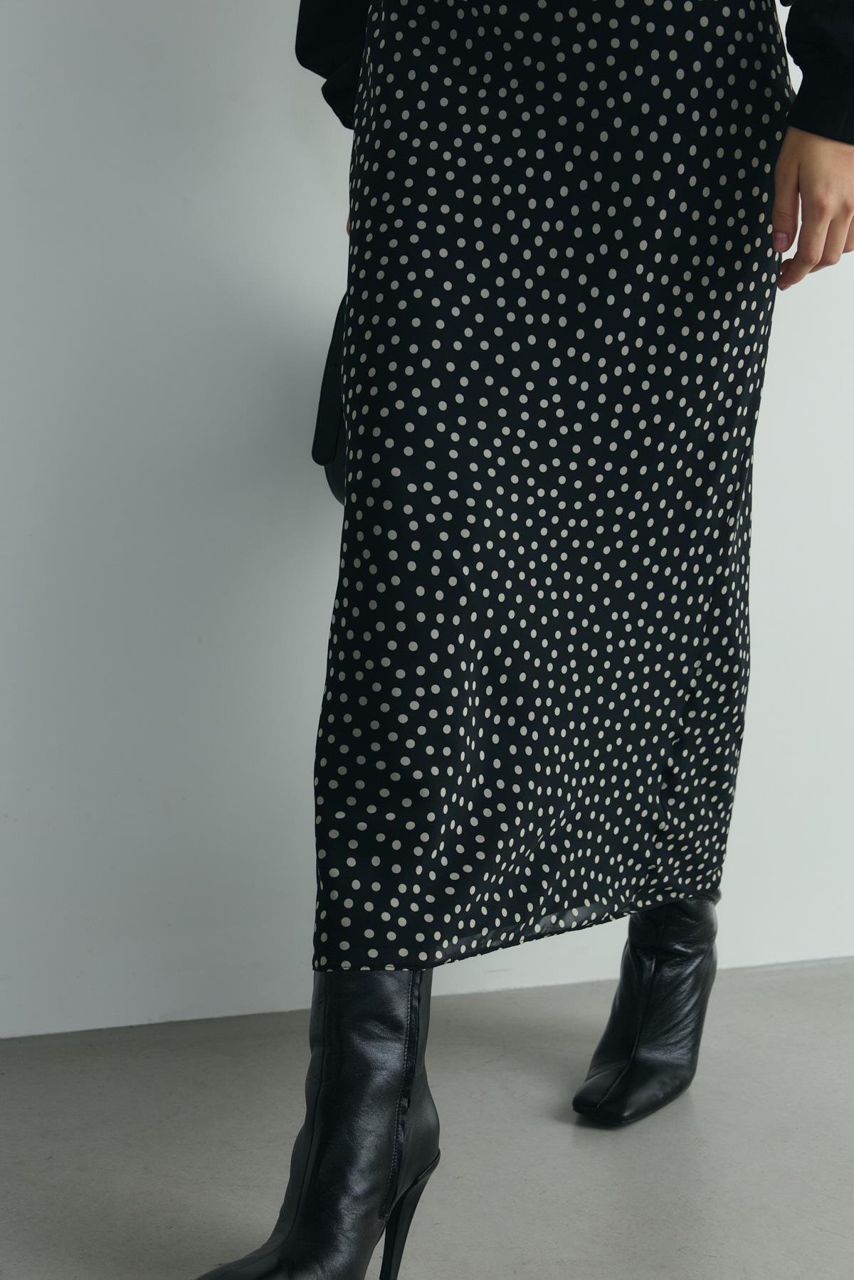 Siyah Miranda Şifon Midi Etek