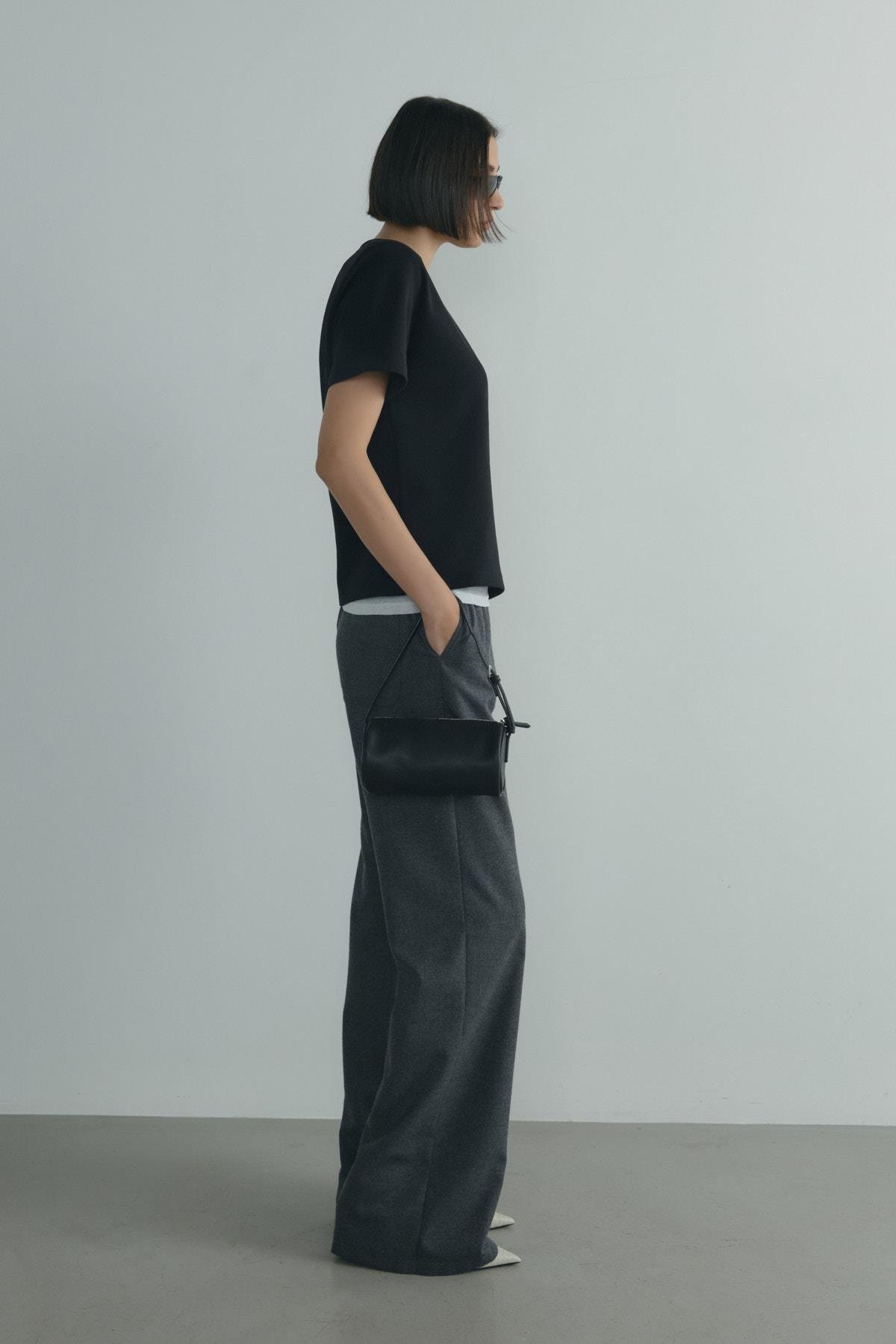 Siyah Nolan Vatkalı Tişört