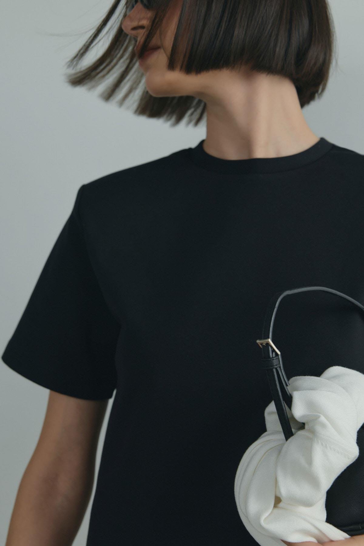 Siyah Nolan Vatkalı Tişört