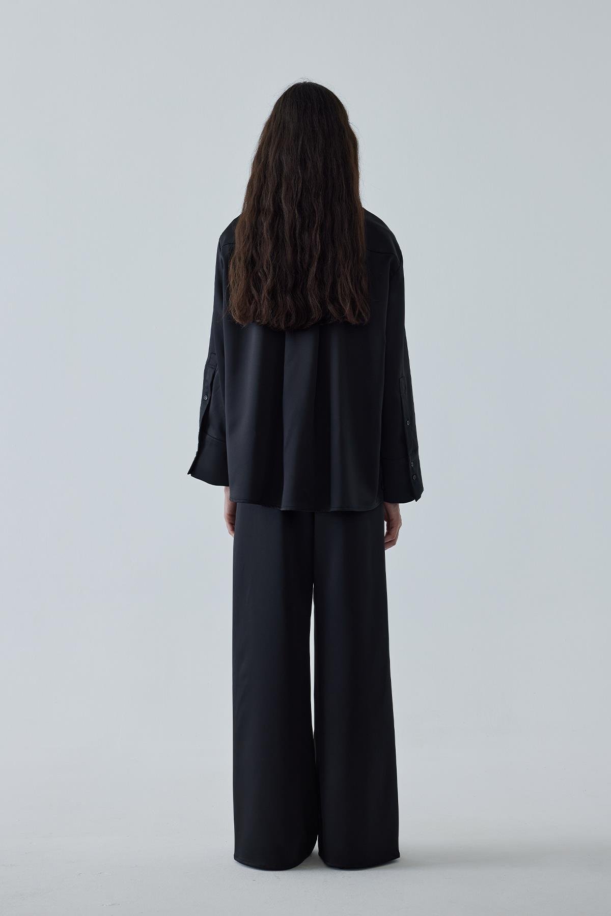 Siyah Pol Saten Gömlek