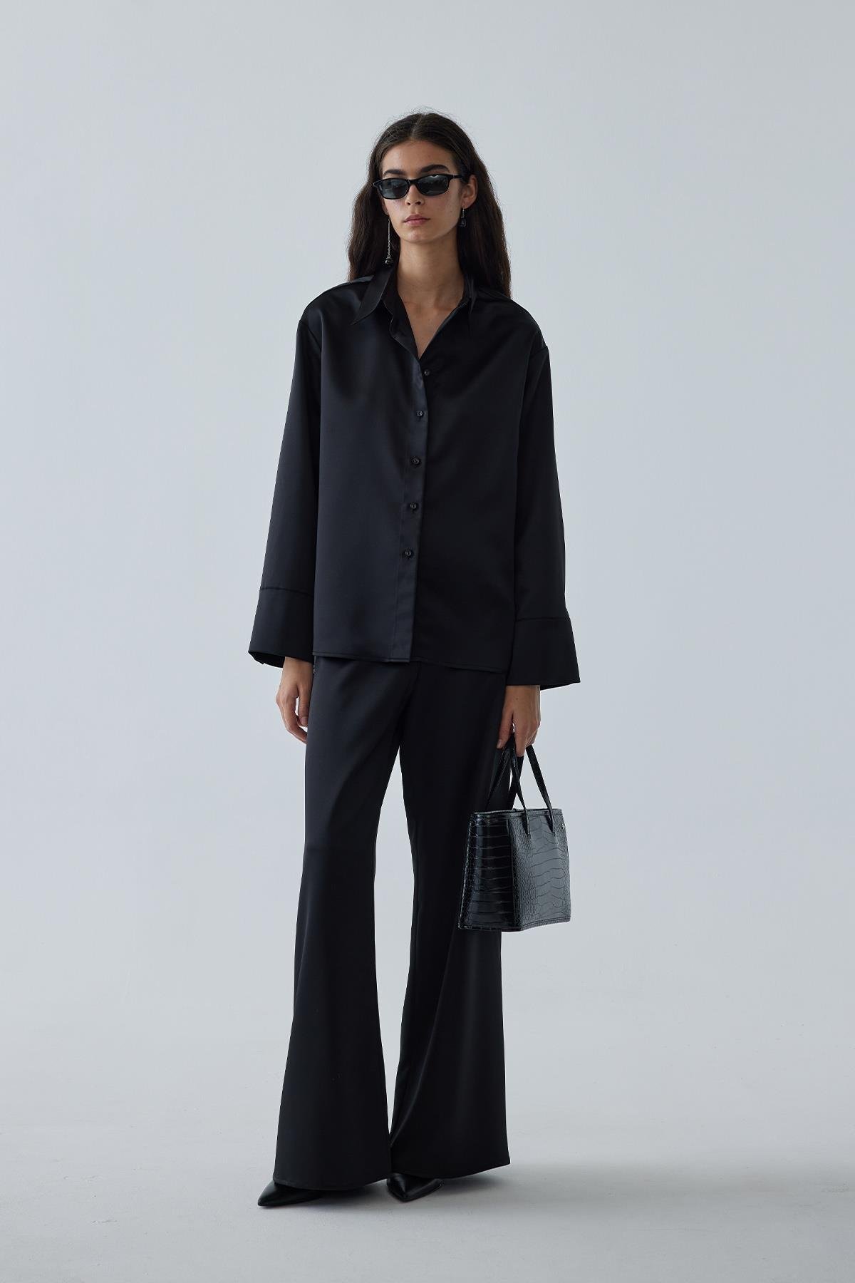 Siyah Pol Saten Gömlek