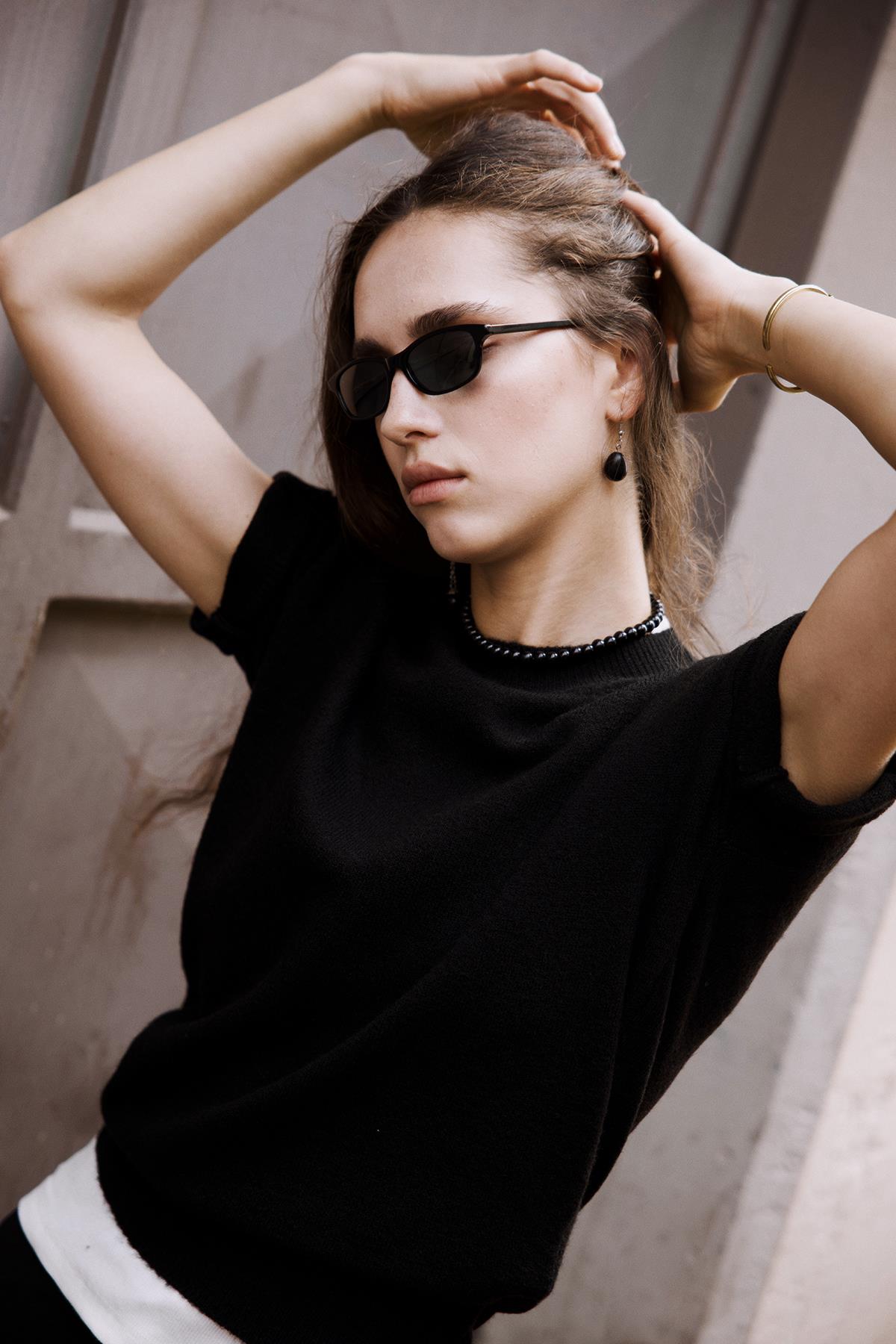 Siyah Robe Kısa Kollu Kazak