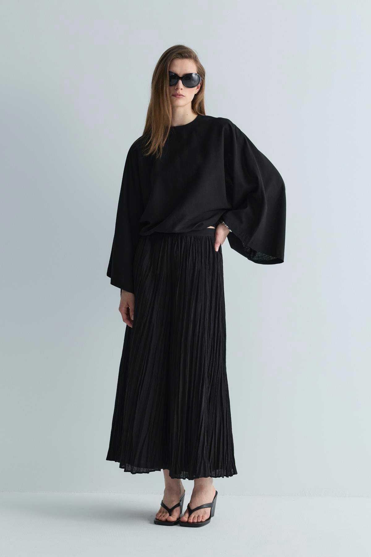 Siyah Rose Piliseli Etek