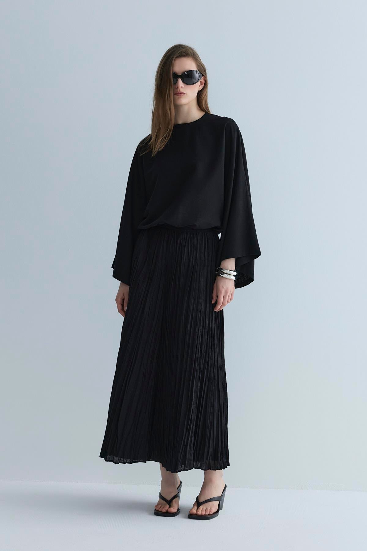 Siyah Rose Piliseli Etek