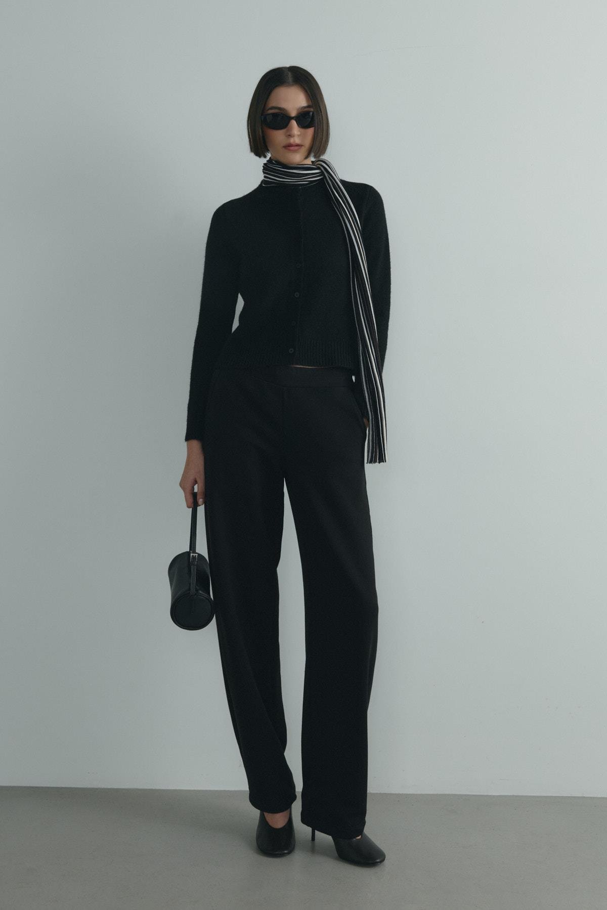 Siyah Salted Lastikli Eşofman