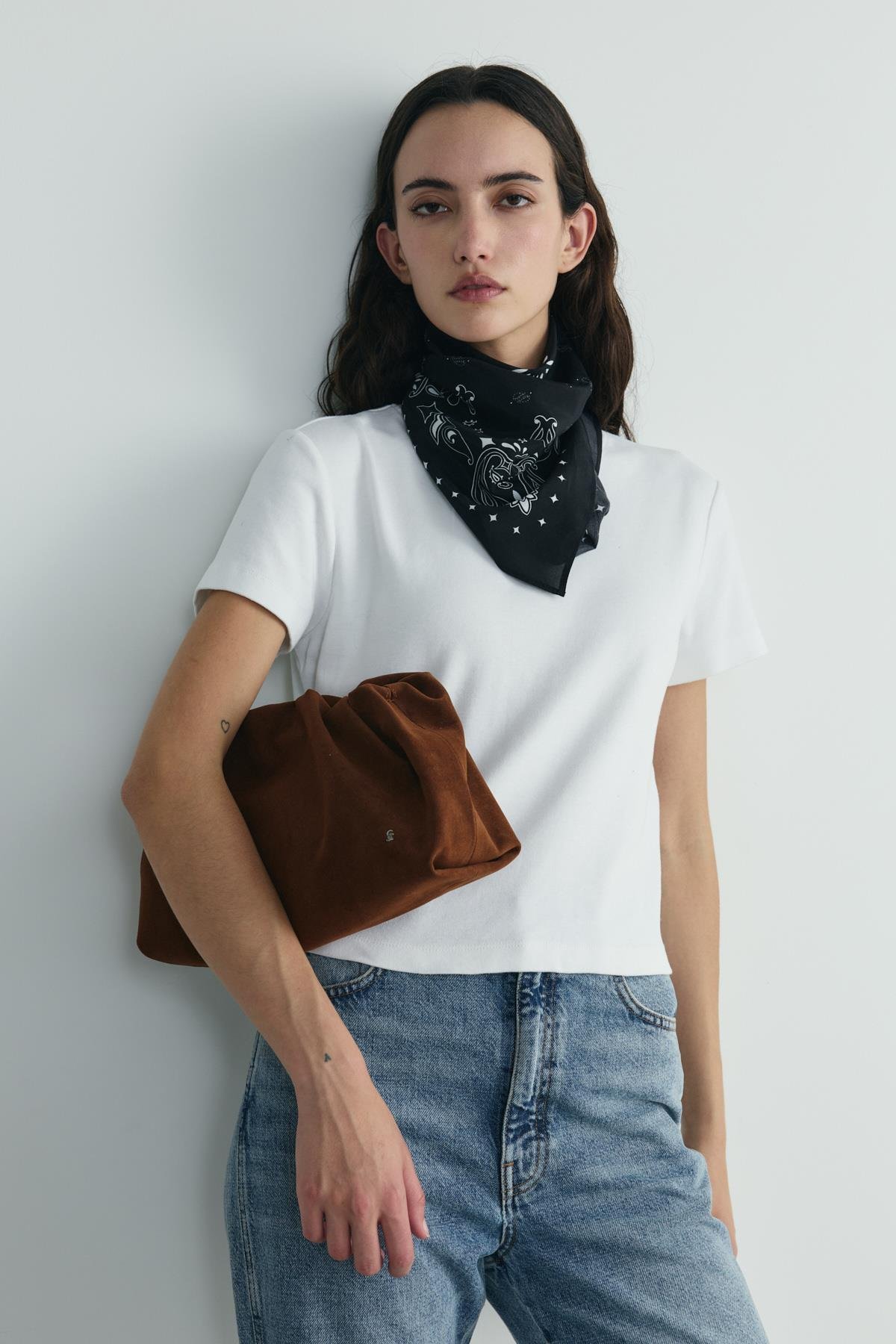 Taba Cove Büzgülü El Çantası