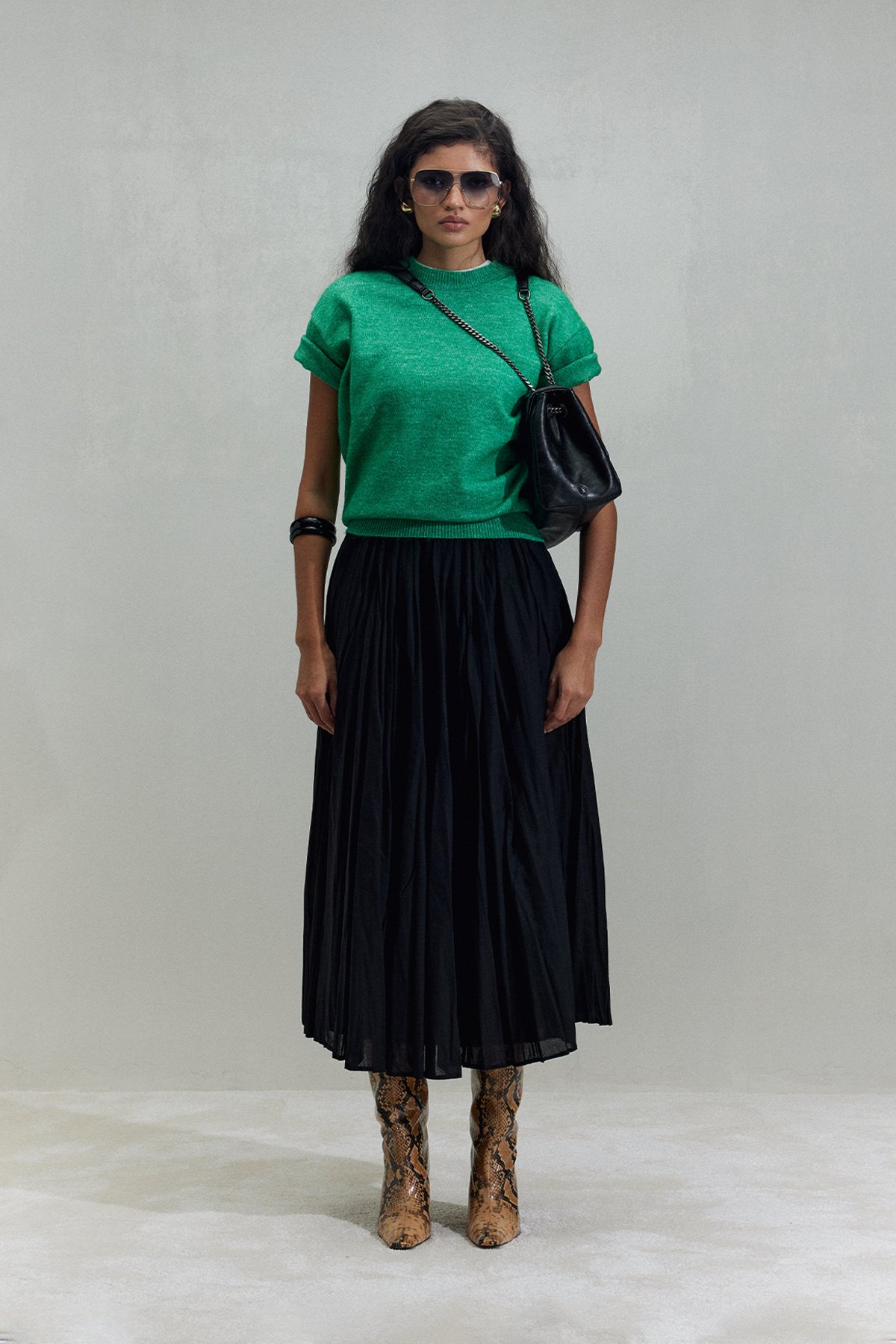 Robe Short-Sleeved Sweater