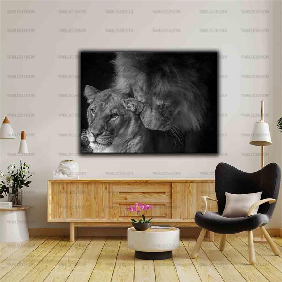 ASLAN KANVAS TABLO ürününe, KANVAS TABLOLAR kategorisinden hemen satın alabilirsiniz.