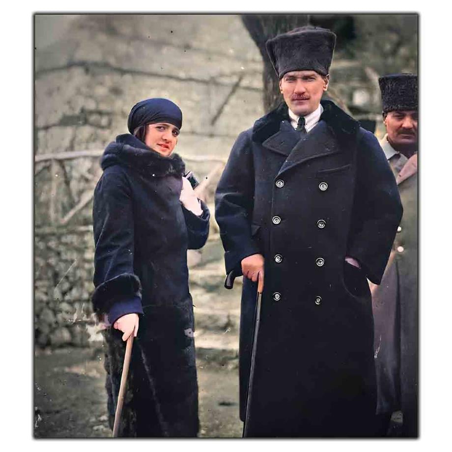 ATATÜRK KANVAS TABLO ürününe, KANVAS TABLOLAR kategorisinden hemen satın alabilirsiniz.
