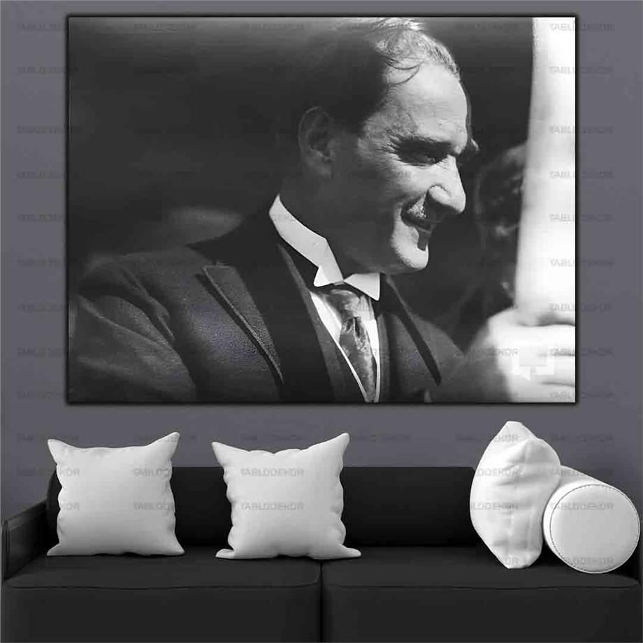 ATATÜRK KANVAS TABLO ürününe, KANVAS TABLOLAR kategorisinden hemen satın alabilirsiniz.