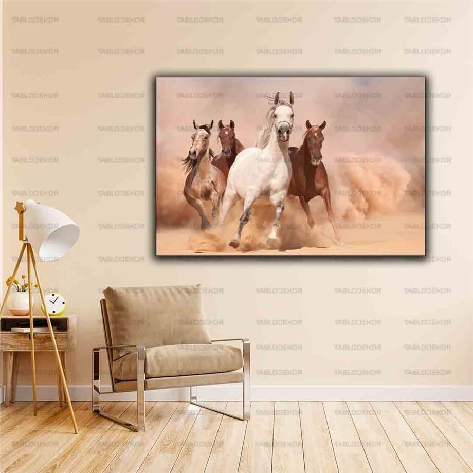 ATLAR KANVAS TABLO ürününe, KANVAS TABLOLAR kategorisinden hemen satın alabilirsiniz.