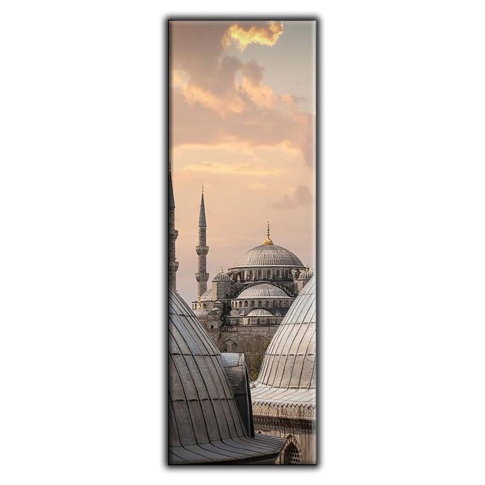 BULUTLARIN ALTINDAKİ CAMİ DİKEY KANVAS TABLO ürününe, KANVAS TABLOLAR kategorisinden hemen satın alabilirsiniz.