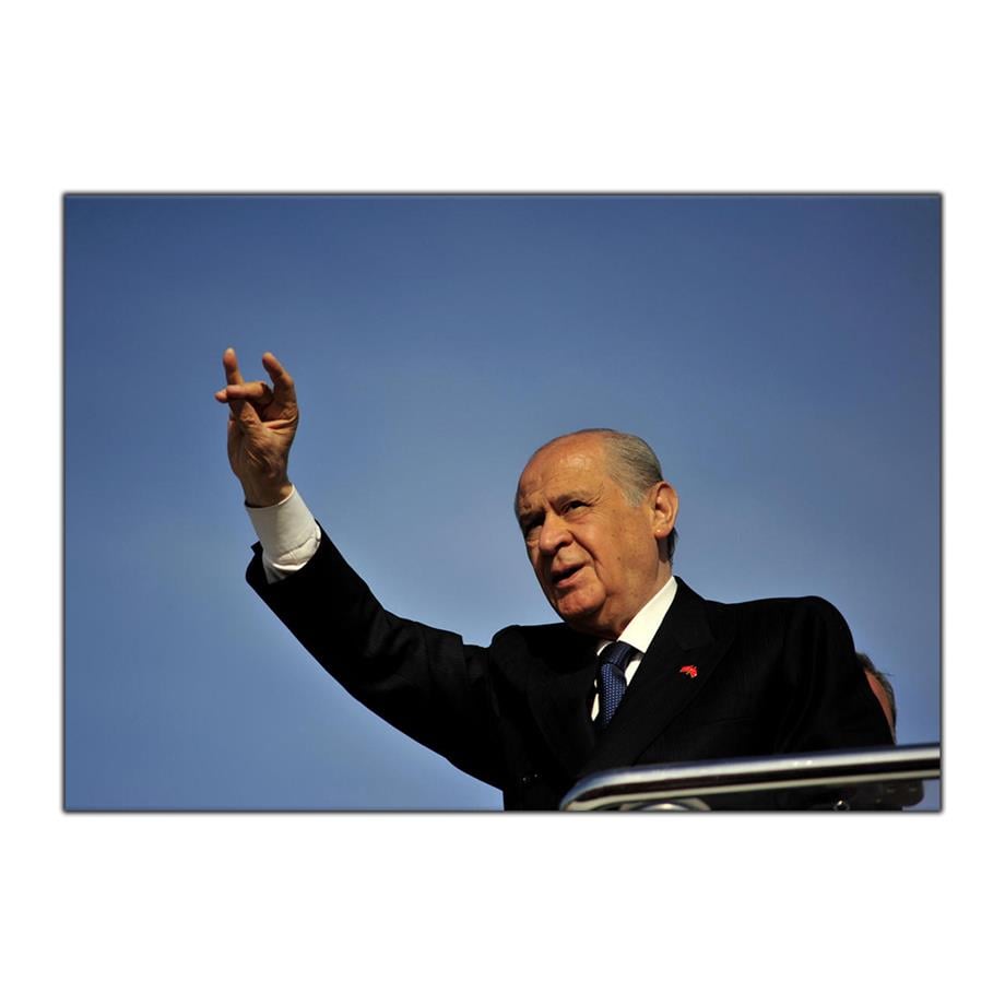 DEVLET BAHÇELİ KANVAS TABLO ürününe, KANVAS TABLOLAR kategorisinden hemen satın alabilirsiniz.