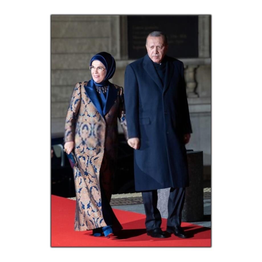 RECEP TAYYİP ERDOĞAN KANVAS TABLO ürününe, KANVAS TABLOLAR kategorisinden hemen satın alabilirsiniz.
