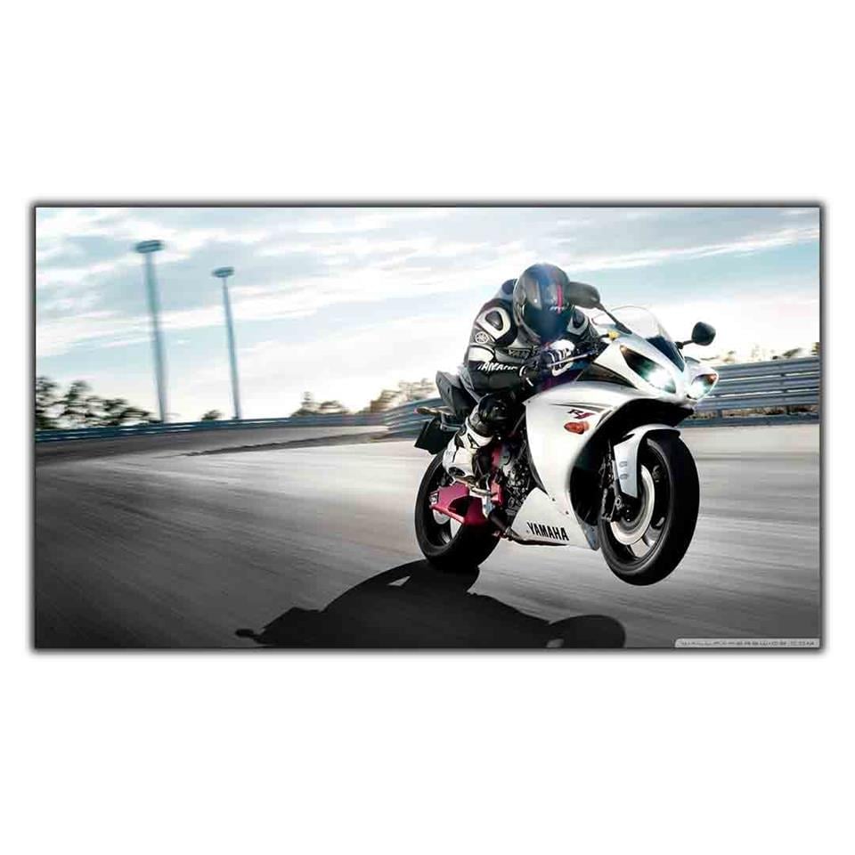 YAMAHA MOTOR YARIŞLARI KANVAS TABLO ürününe, KANVAS TABLOLAR kategorisinden hemen satın alabilirsiniz.