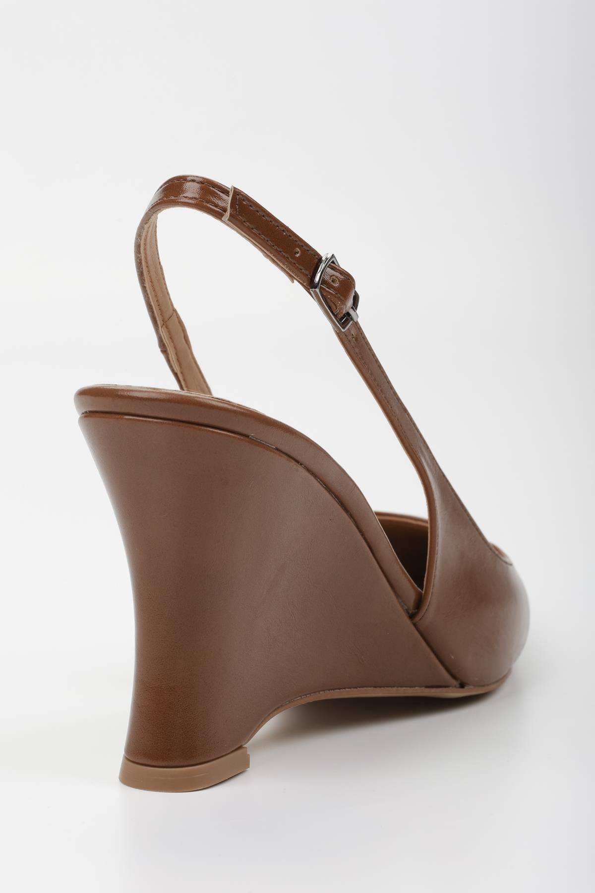 Kadın Gigi Karamel Cilt Dolgu Topuklu Stiletto