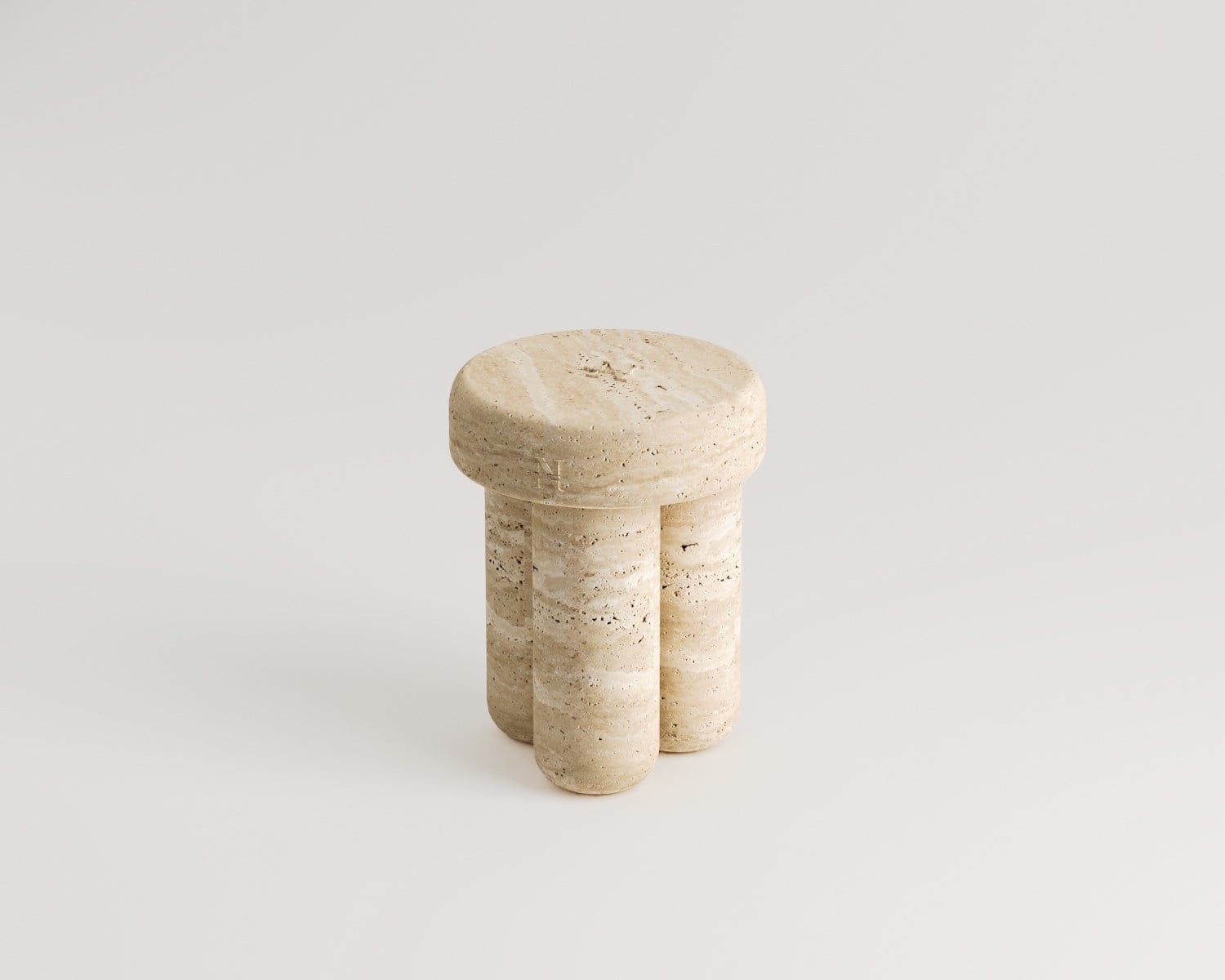 Faye-Table d'appoint aspect pouf en travertin