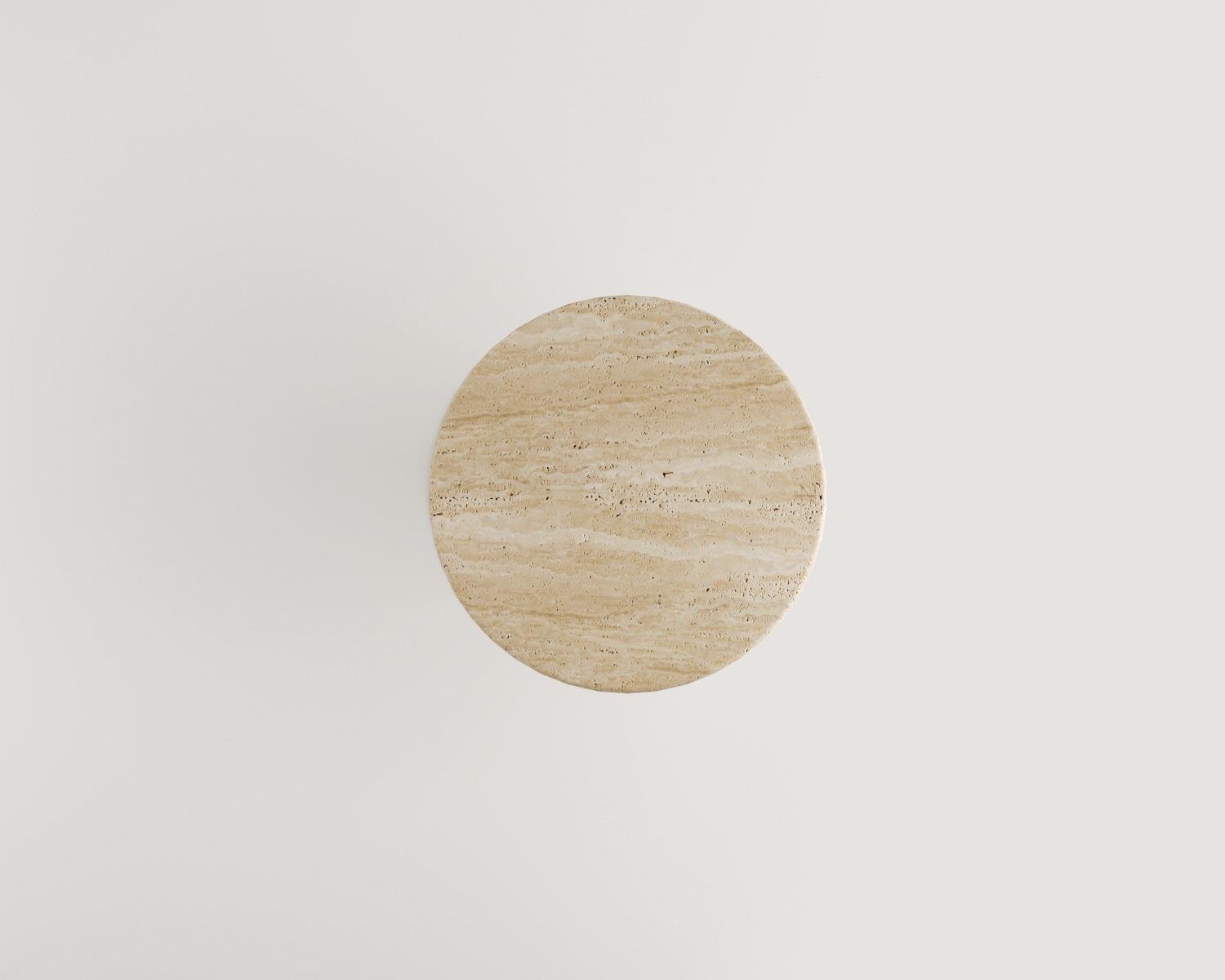 Tek ayak yuvarlak yemek masası