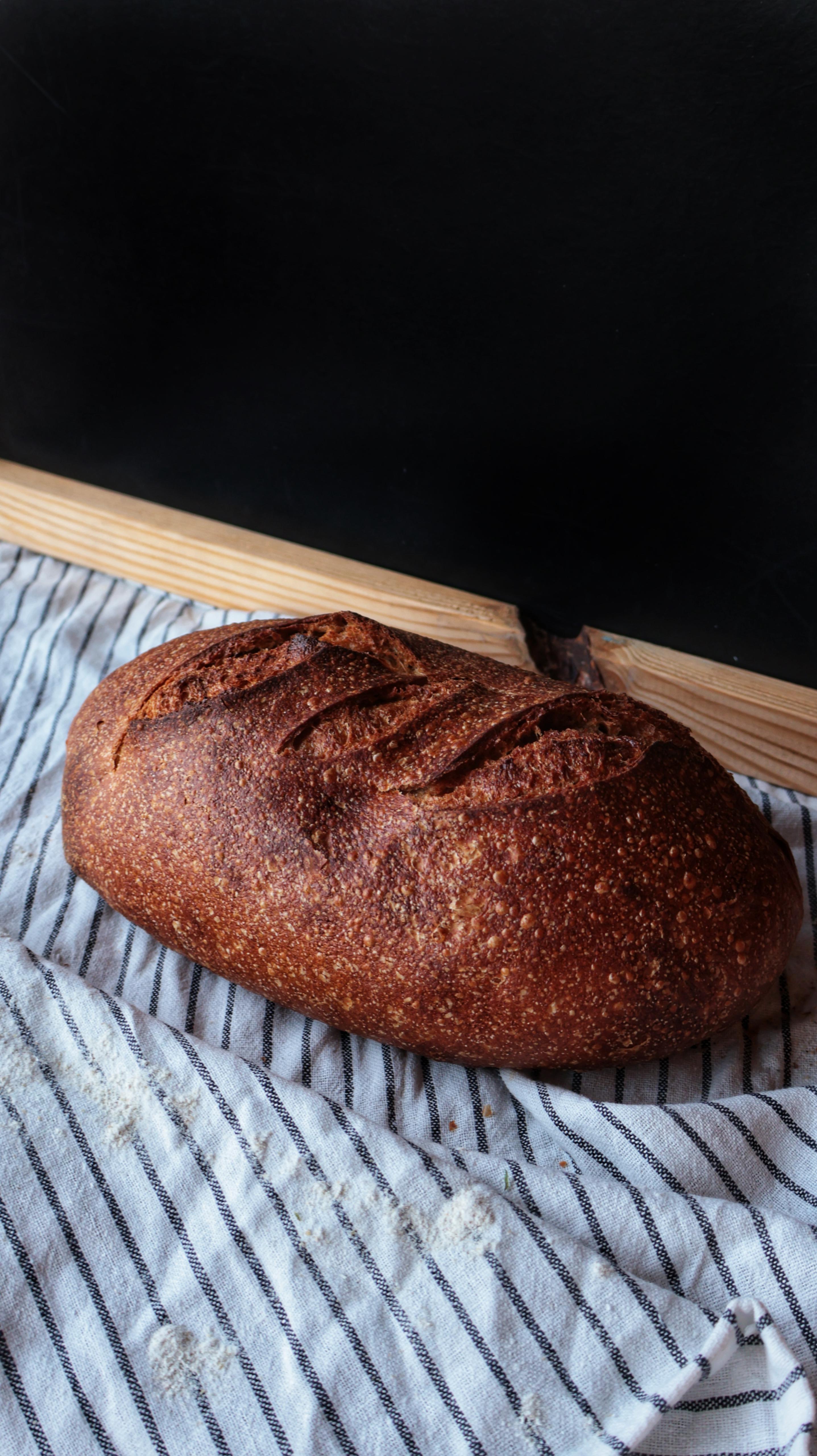 Ekşi Mayalı Karakılçık Ekmeği- 600 gr