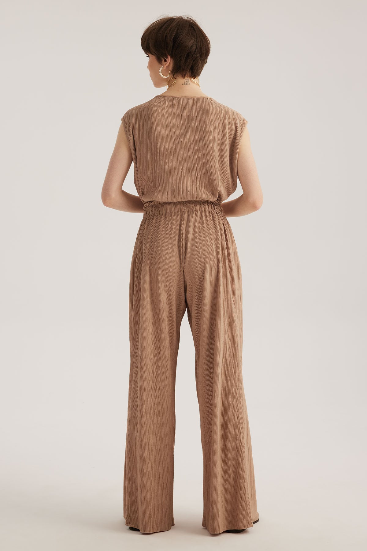 Bej Beli Lastikli Pliseli Cepli Yüksek Bel Pantolon