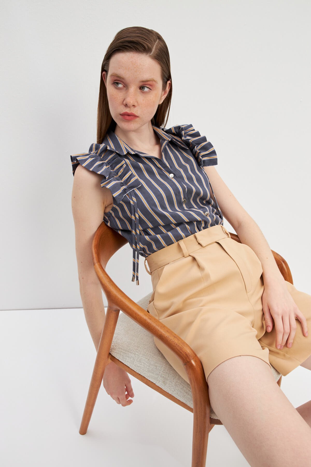 Bej Pileli Şehir Boy Şort