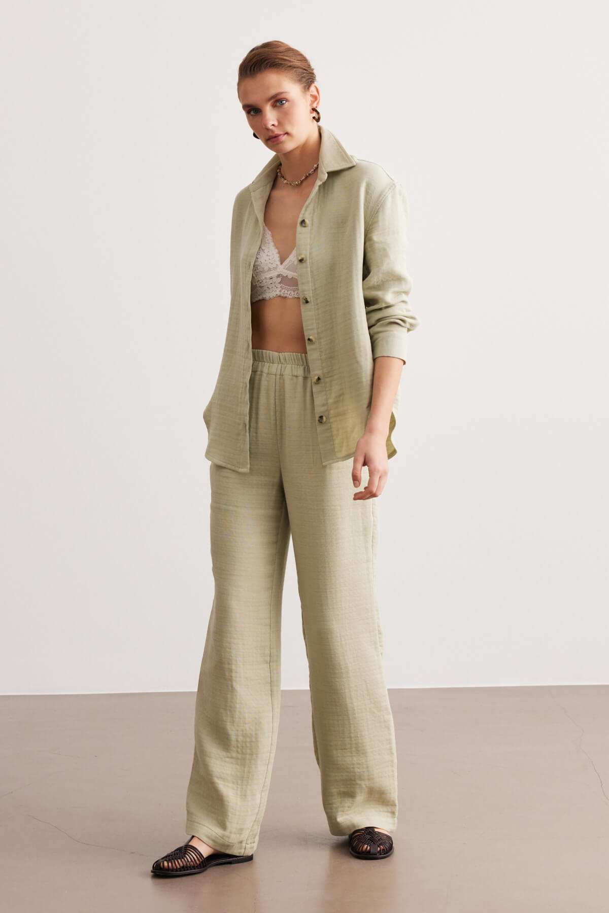 Yeşil 4 Kat Müslin Basic Gömlek