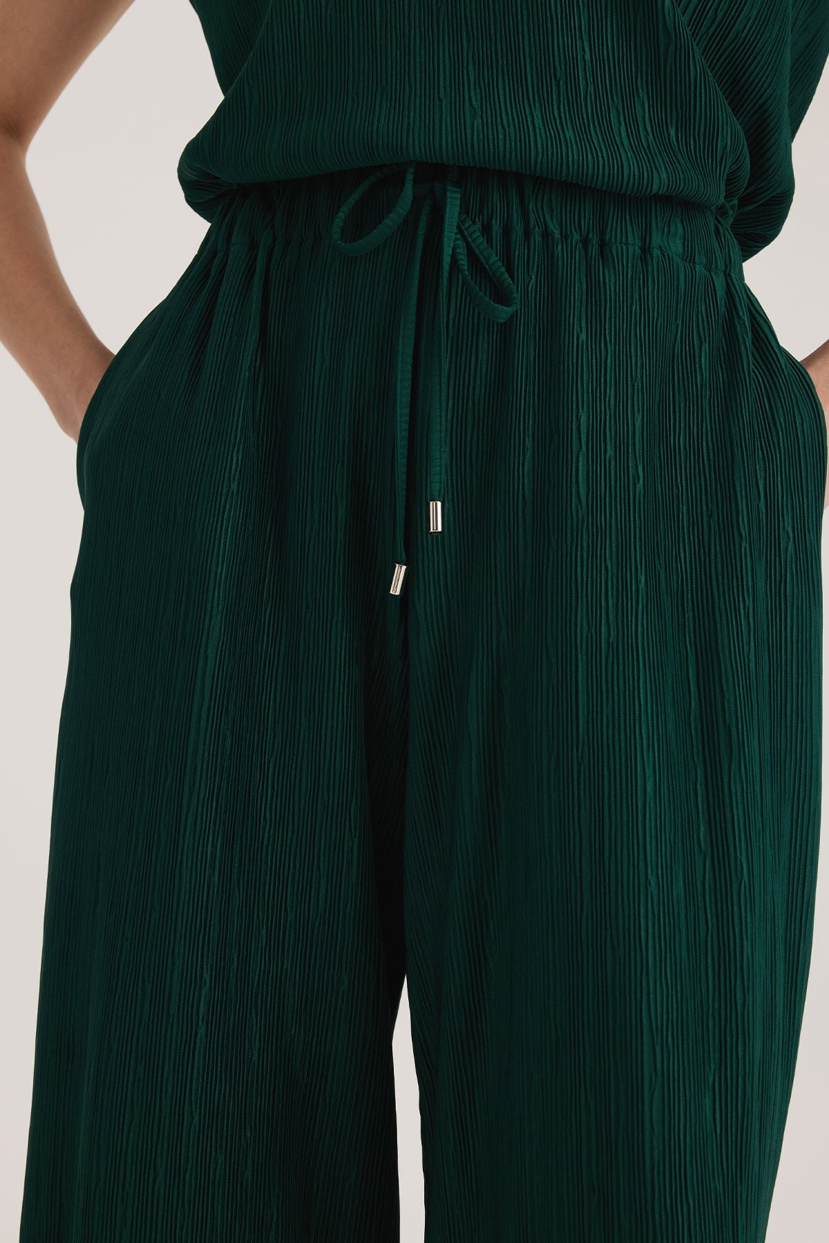 Yeşil Beli Lastikli Pliseli Cepli Yüksek Bel Pantolon