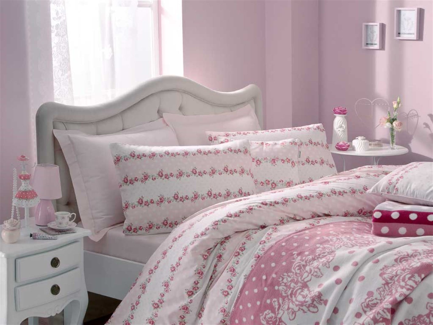 Allure Rosa 57 Tel / 144 Numărul de fir Meniu mare 240x220 cm roșu