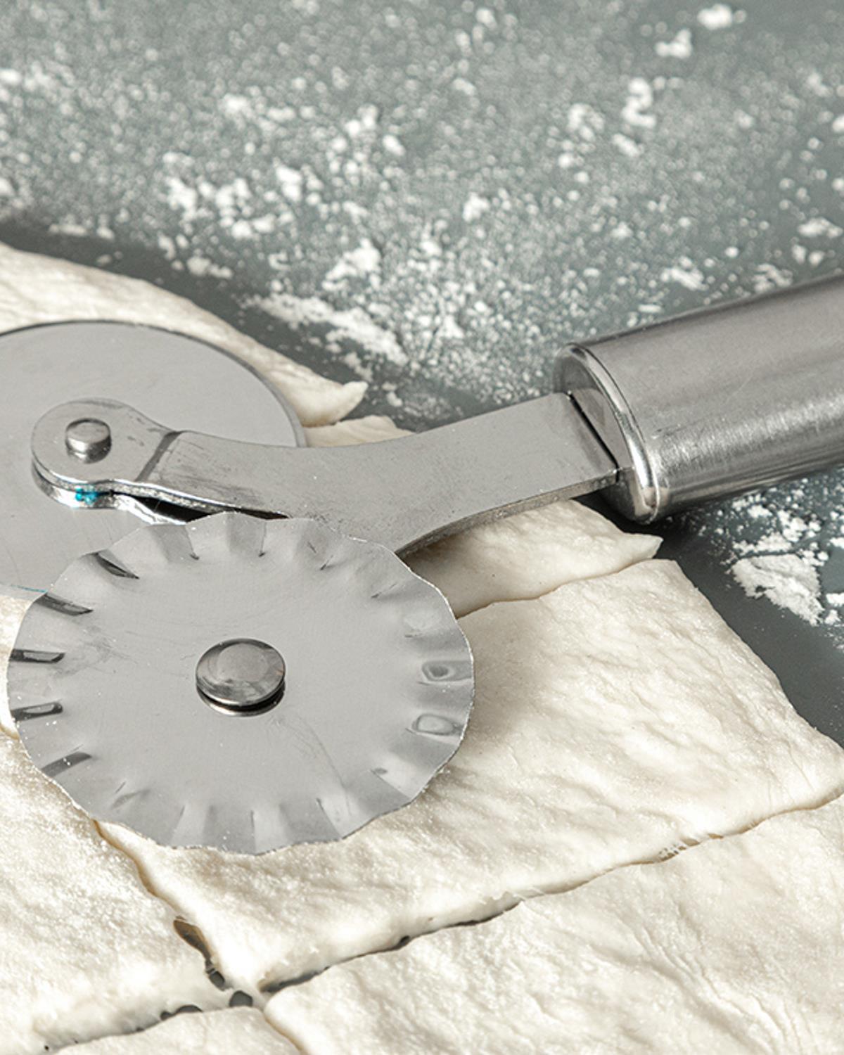 Azure Metal 2 Set Dough Roulette 19 cm
