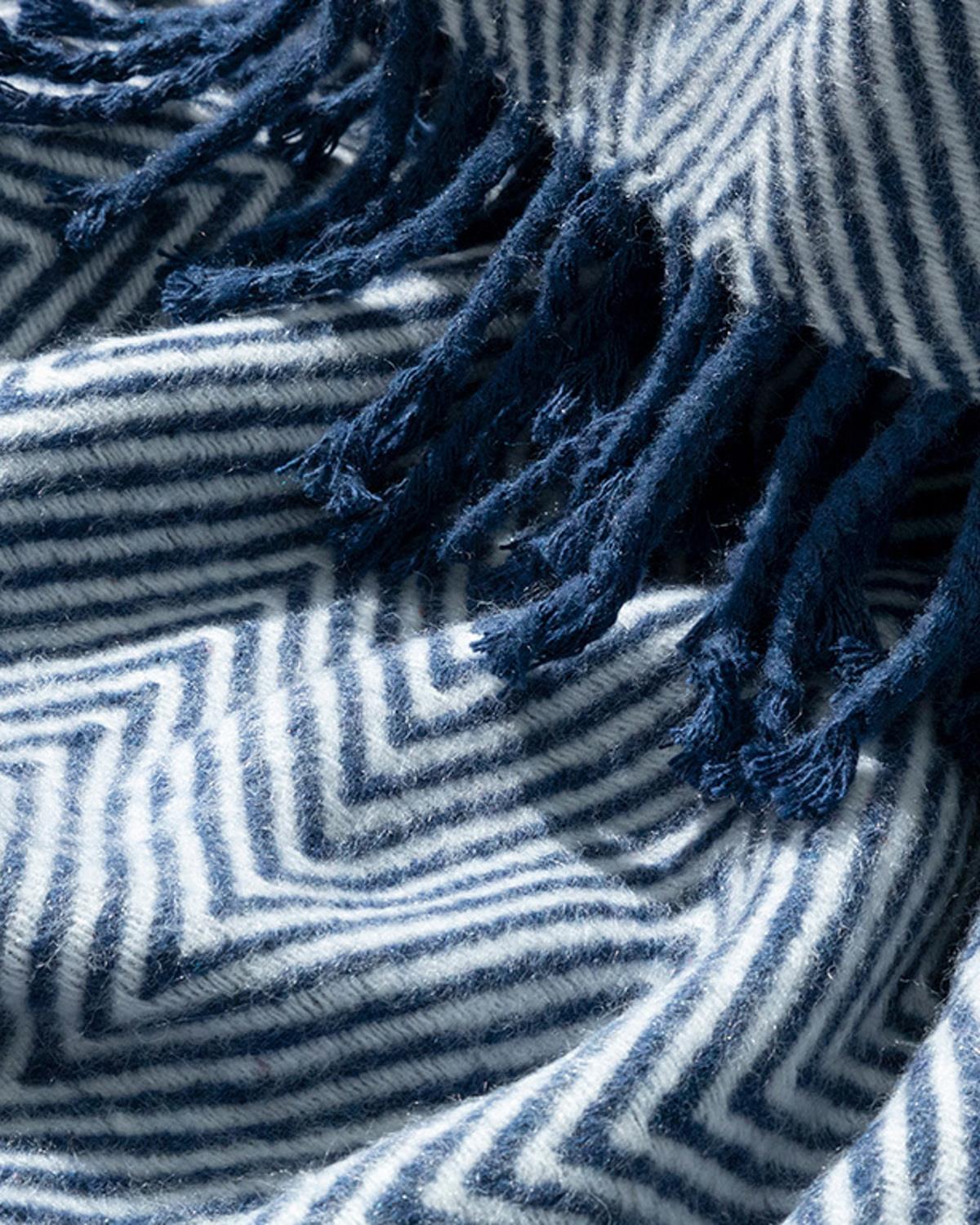 Classy Herringbone Scotch Pătură Televizor 130x170 cm Bleumarin