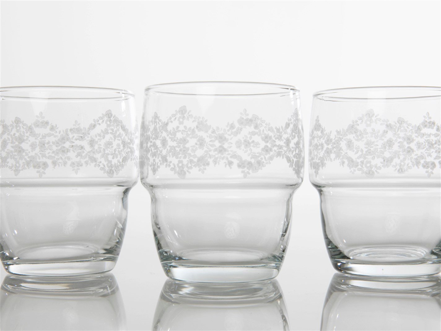 Clayton  3 set 285 ml.. Alb