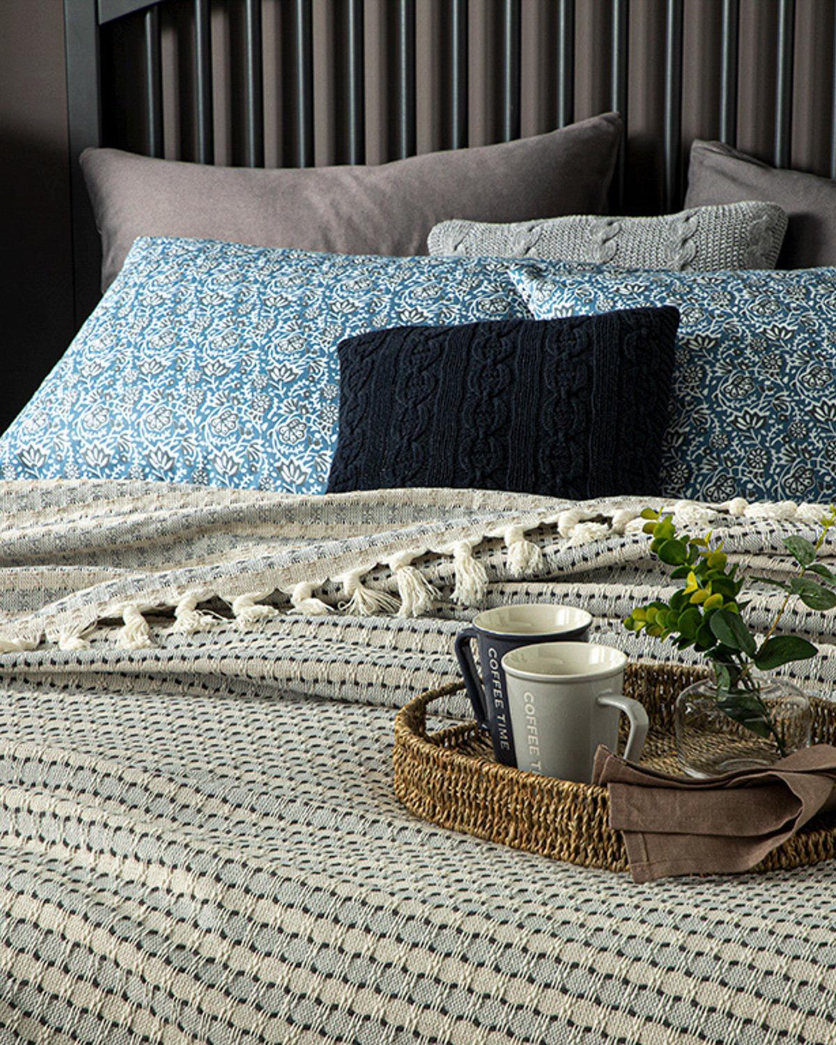 Cuvertură pat, King size, Buttons, bumbac-acril, 240x260 cm, gri