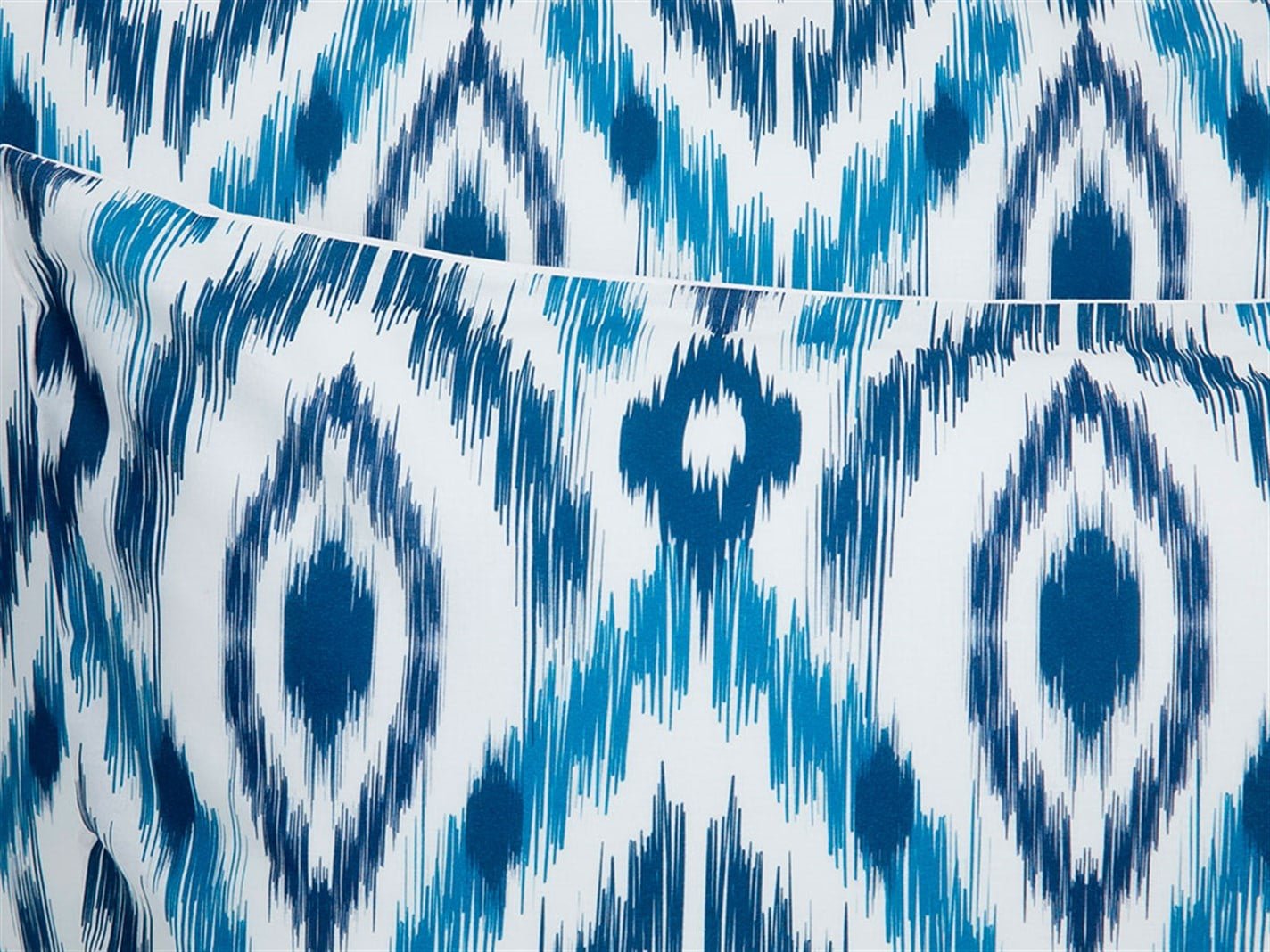 Deep Sea Ikat 57 Tel / 144 Numărul de fir 2 set 50x70 cm Albastru inchis.