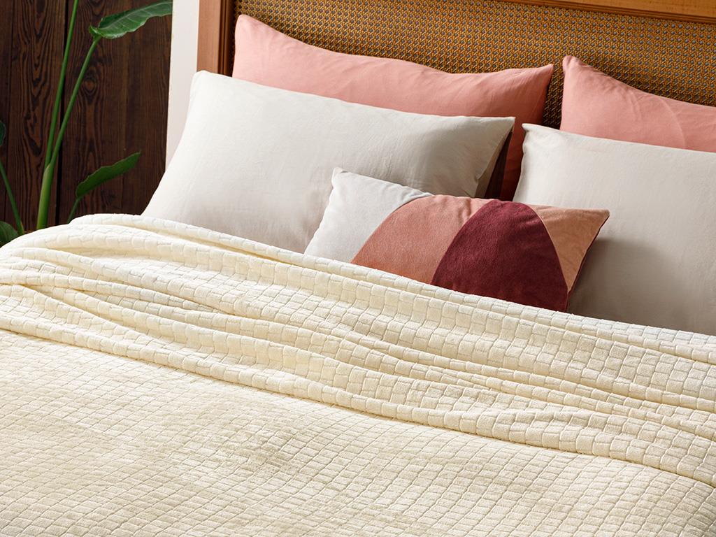 Delicate Super Soft Double Person  PĂTURĂ 200x220 cm Cream