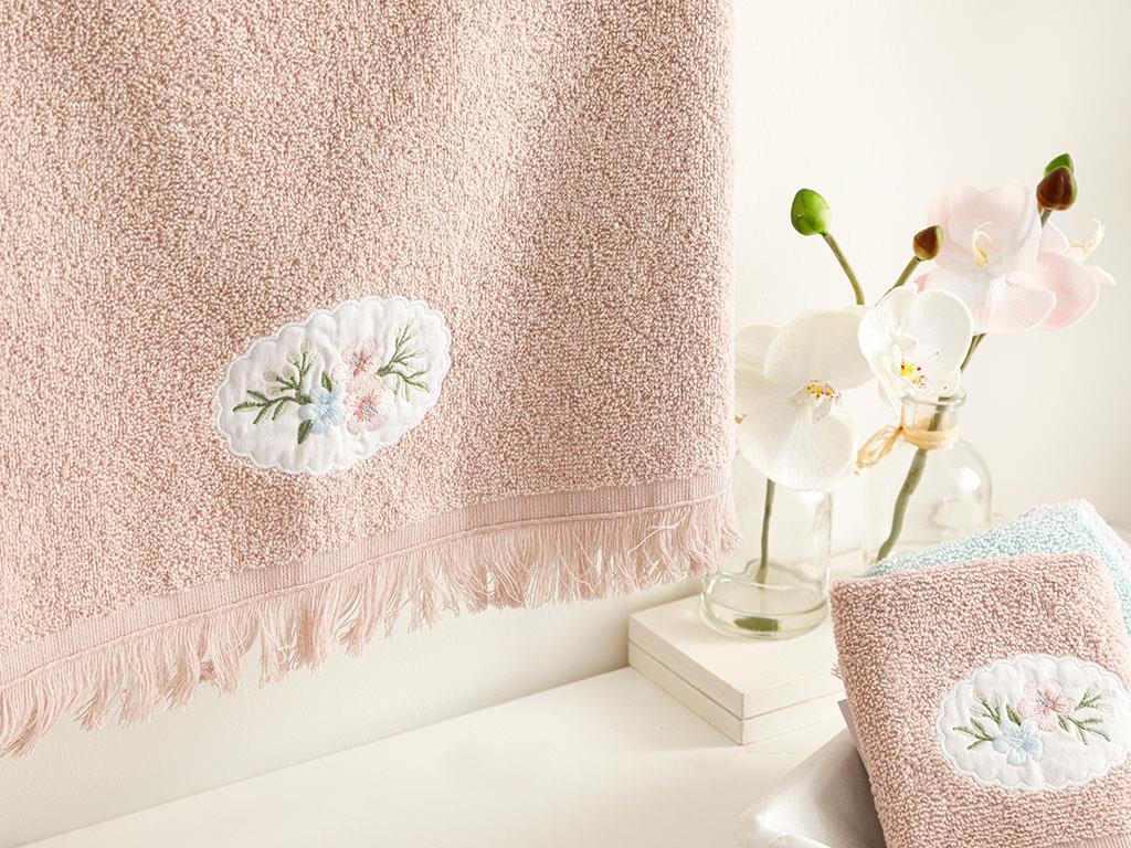 Fancy Flowers Embroidered Face Towel 50x76 cm Nude