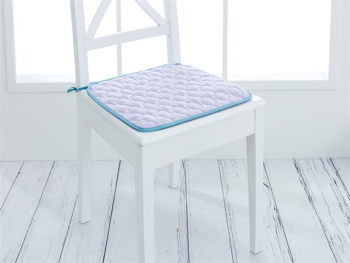 Farmecul creol Matlasat  40x40 cm Liliac.