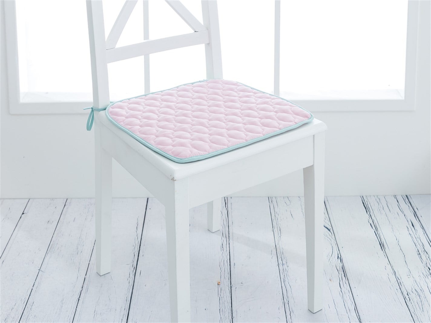 Farmecul creol Matlasat  40x40 cm Roz