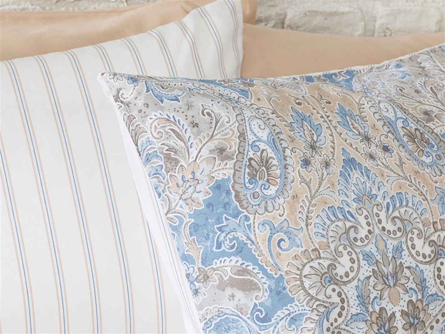 Farmecul Paisley 57 Tel / 144 Numărul de fir 2 set 50x70 cm Albastru